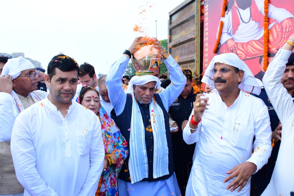 संत शिरोमणि गुरु रविदास की पवित्र कलश यात्रा का गुरुग्राम में...